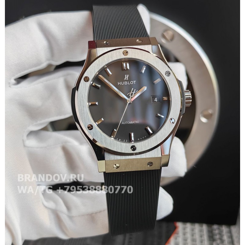 Часы Hublot Classic Fusion Titanium 42 mm Ref: 542.NX.1270.RX с коробкой — общий вид