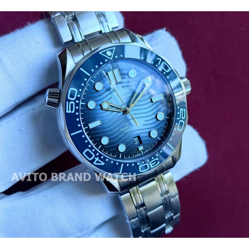 Копия часов Omega Seamaster 300m Diver Summer Blue 42 мм — общий вид