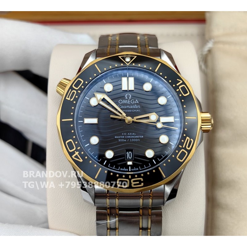 Копия часов Omega Seamaster Diver steel and yellow gold with a steel and yellow gold ring 210.20.42.20.01.002 42 мм — общий вид