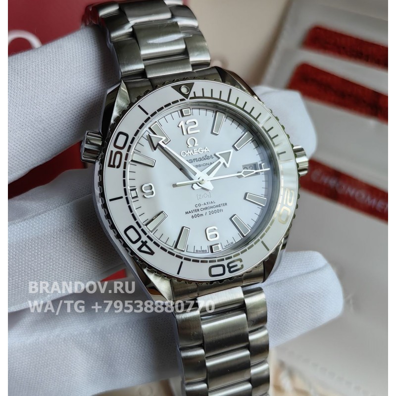 Дубликат часов Omega Seamaster Planet Ocean White 39,5 мм 215.30.40.20.04.001 — общий вид