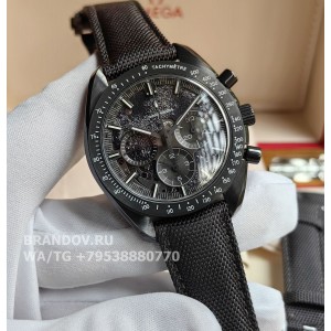 Часы Omega Speedmaster Dark Side of the Moon 310.92.44.50.06.001 c коробкой — циферблат крупным планом