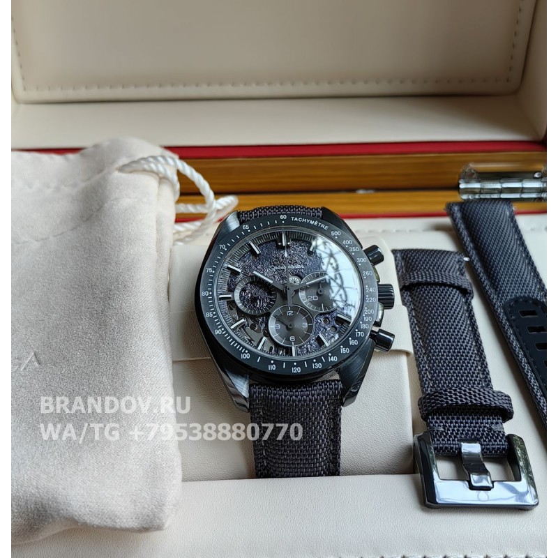 Часы Omega Speedmaster Dark Side of the Moon 310.92.44.50.06.001 c коробкой — общий вид