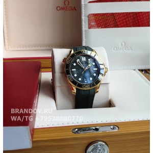 Часы Omega Seamaster Diver 300 Moonshine Gold 42 mm 210.62.42.20.10.001 с комплектом — фото 9