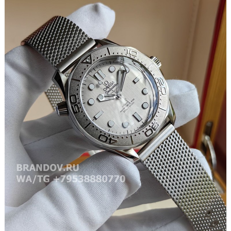 Часы Omega Seamaster Diver 300m 42 мм 210.30.42.20.06.002 с комплектом — общий вид