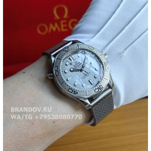 Часы Omega Seamaster Diver 300m 42 мм 210.30.42.20.06.002 с комплектом — фото 11
