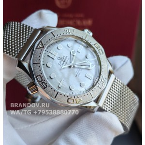 Часы Omega Seamaster Diver 300m 42 мм 210.30.42.20.06.002 с комплектом — застёжка и браслет