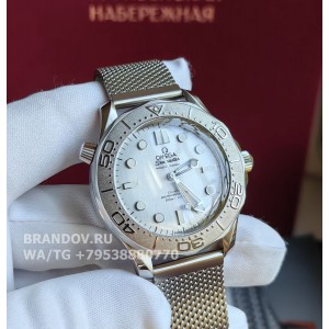 Часы Omega Seamaster Diver 300m 42 мм 210.30.42.20.06.002 с комплектом — вид сбоку