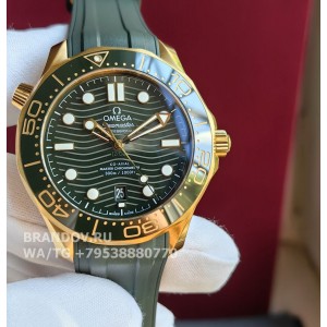 Часы Omega Seamaster Diver 300 Moonshine Gold 42 mm 210.62.42.20.10.001 с комплектом — задняя крышка корпуса
