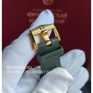 Часы Omega Seamaster Diver 300 Moonshine Gold 42 mm 210.62.42.20.10.001 с комплектом — вид сбоку