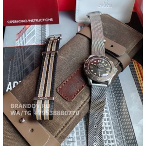 Часы Omega Seamaster Diver 007 Edition 42mm new с чехлом 210.90.42.20.01.001 — фото 15
