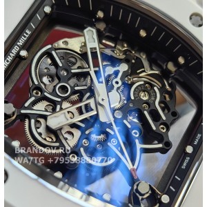 Часы Richard Mille Bubba Watson RM055 ceramic — вид сбоку