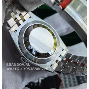 Rolex Datejust 41mm Jubile Black Dial 126334 — на руке