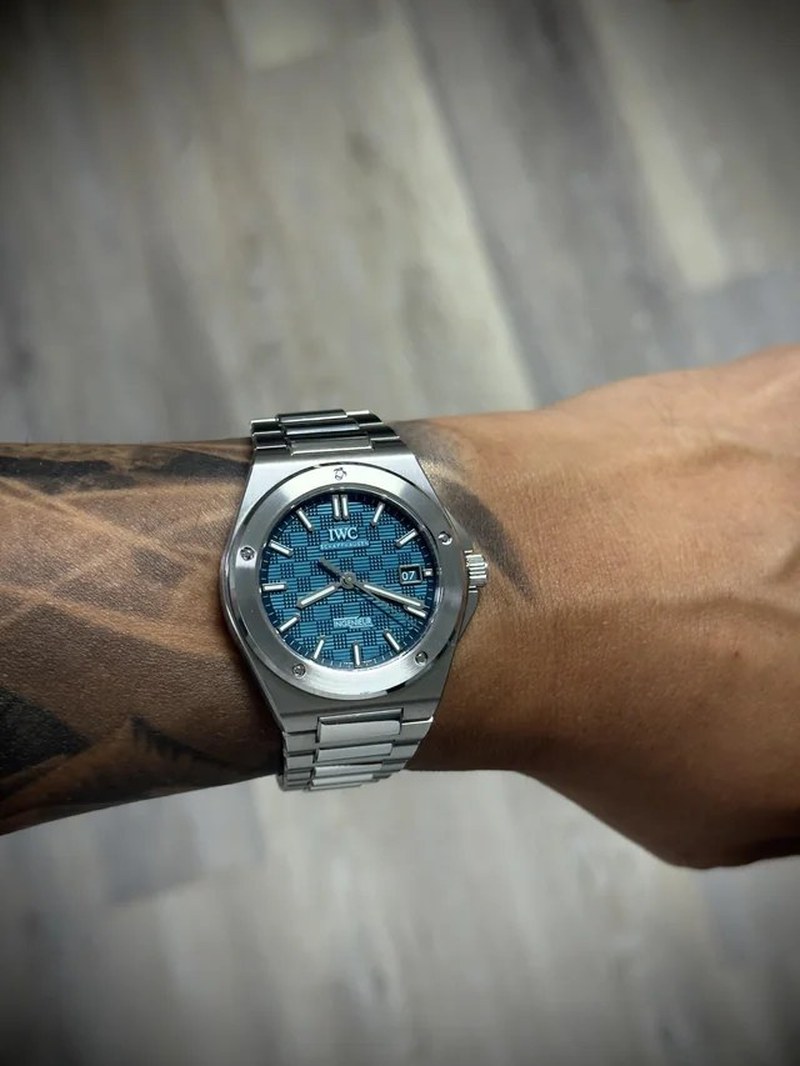 Циферблат IWC Ingenieur V7F крупным планом