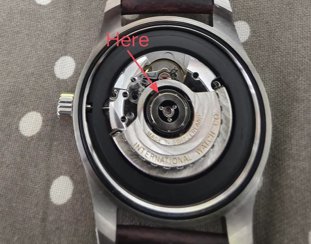Ротор механизма A2892 в IWC Mark XX V7F после снятия задней крышки