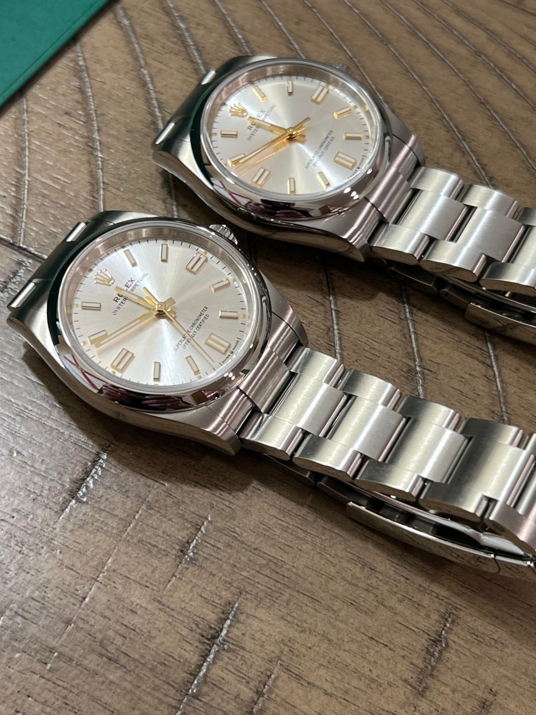 Солнечная шлифовка циферблата Rolex Oyster Perpetual 36 в сравнении