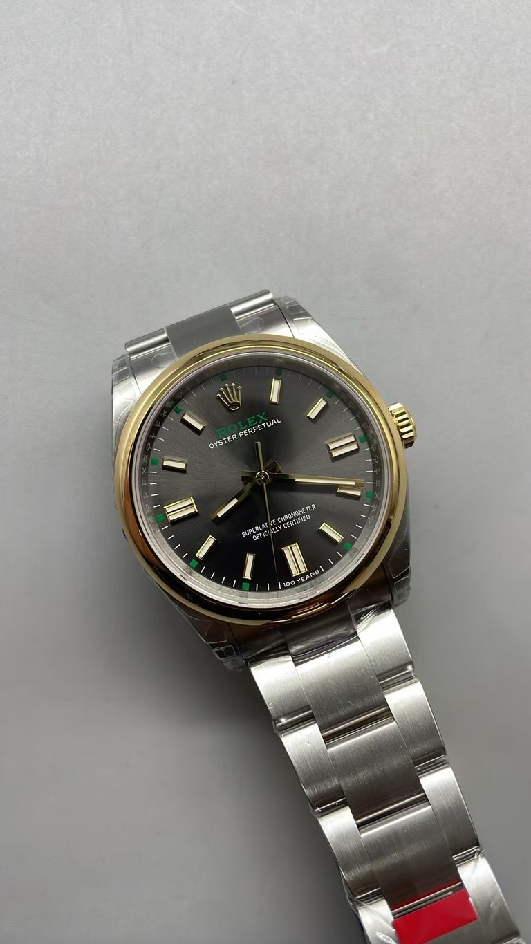 Серый циферблат Rolex Oyster Perpetual 134303 VSF