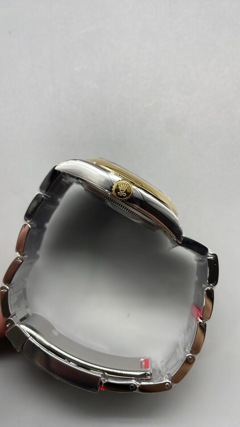 Заводная головка Rolex Oyster Perpetual 134303 VSF с числом 100