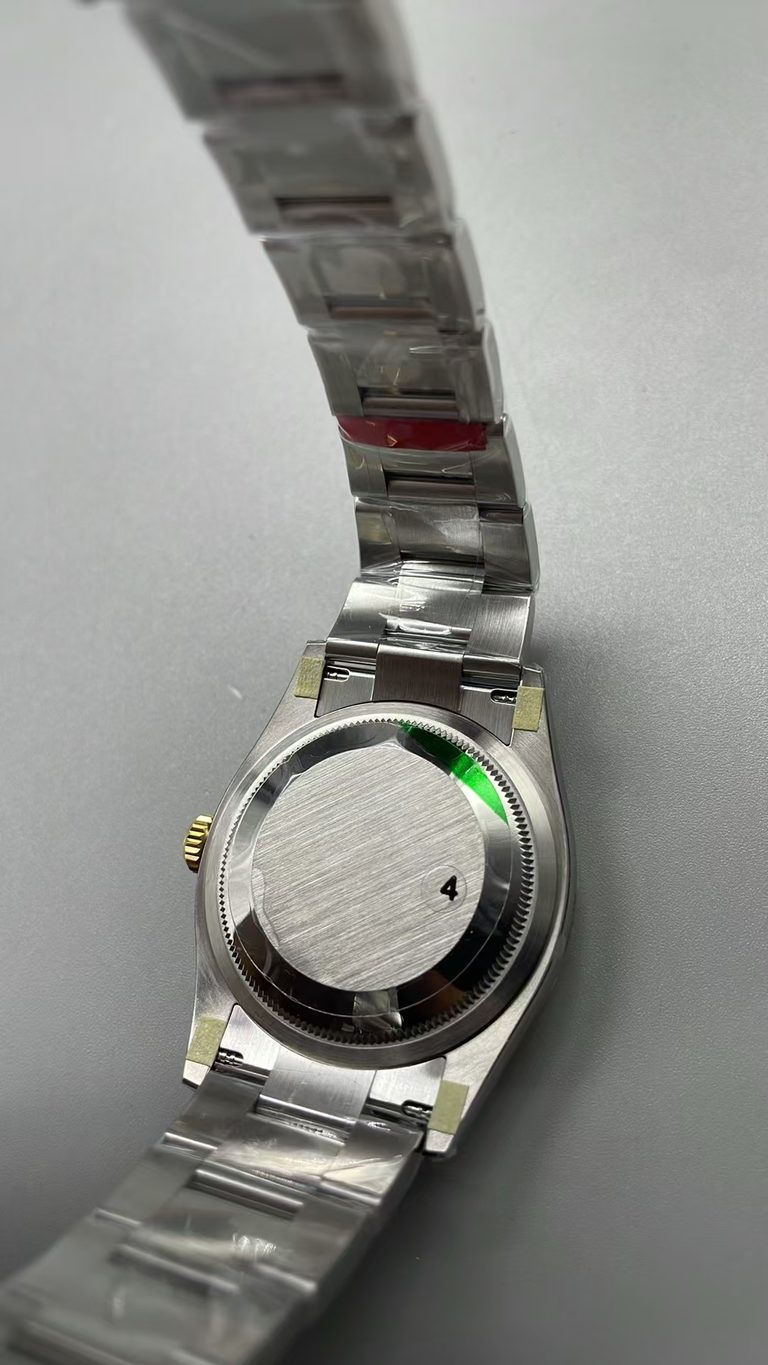 Задняя крышка Rolex Oyster Perpetual 134303 VSF