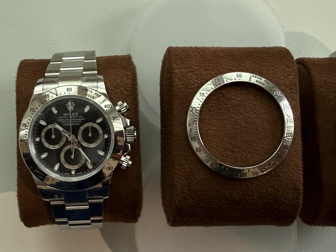 Черный циферблат Rolex Daytona 116520 и стальной безель