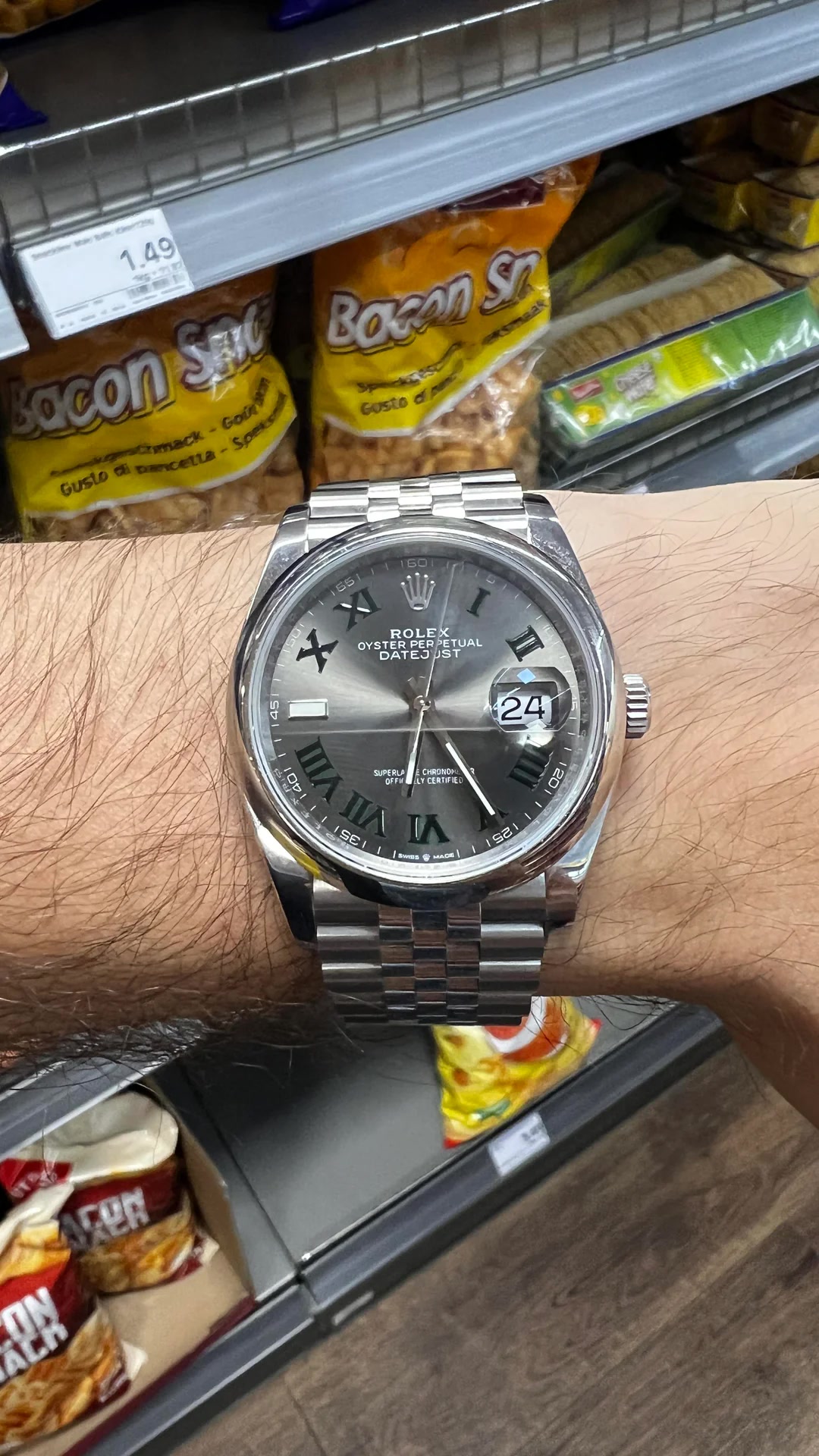 Браслет Jubilee и корпус Rolex Datejust 36 Wimbledon VSF крупным планом