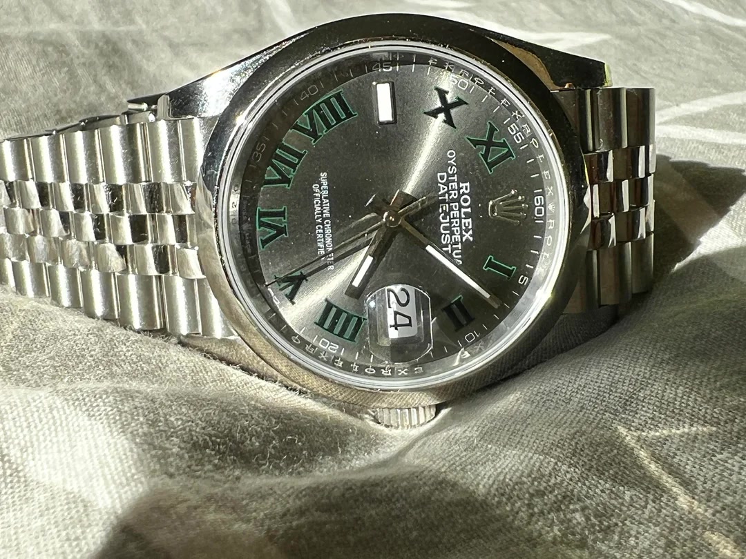 Посадка Rolex Datejust 36 Wimbledon VSF на запястье