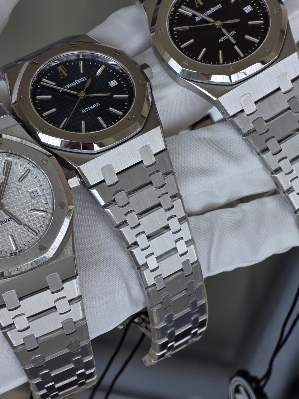 Черный и синий Royal Oak 15300ST ZF в корпусе 39 мм